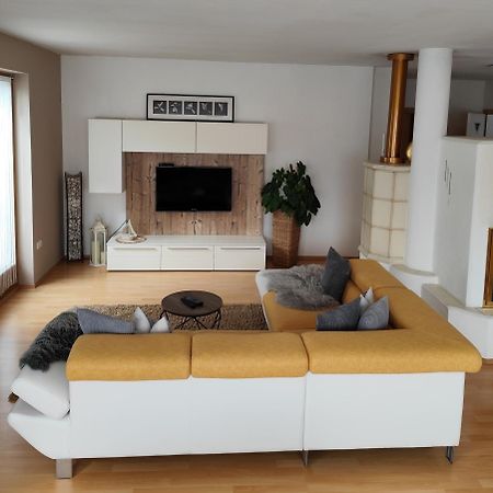 Apartment 66 - Stylisches Apartment Mit Balkon & Toplage In Brixen Luaran gambar